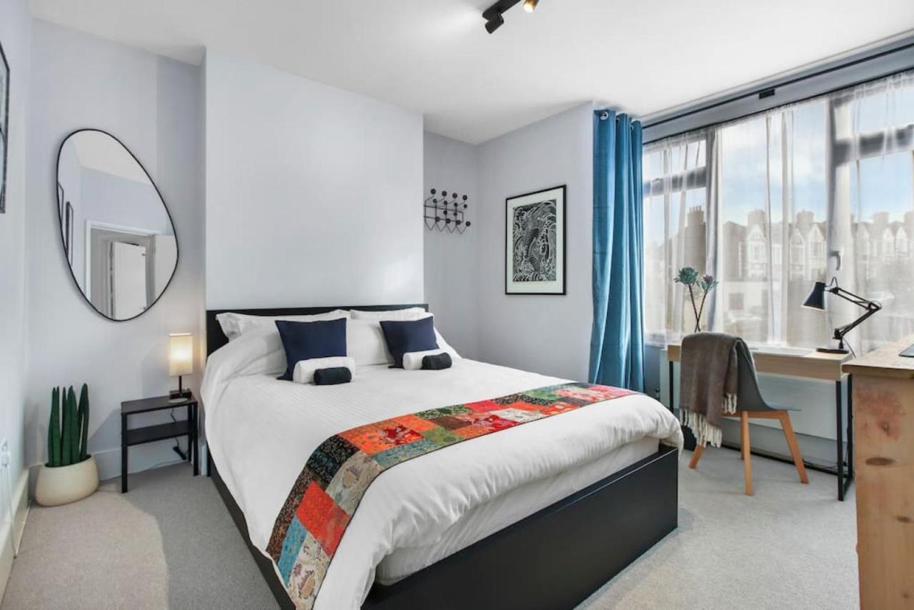 Modern Double Bedroom In City Apartment Room 1 London Exterior photo